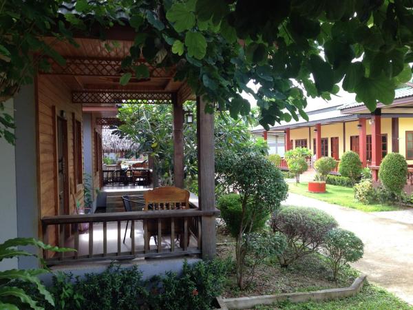 Khum Laanta Resort - SHA Extra Plus : photo 10 de la chambre bungalow de luxe lits jumeaux