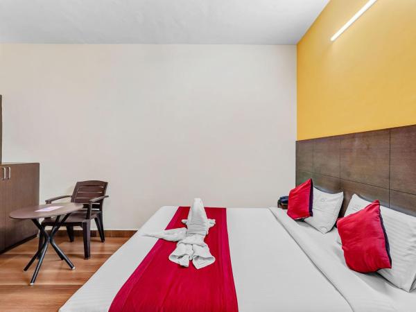 Season 4 Residences -Thiruvanmiyur Near Tidel park Apollo Proton cancer center and IIT Madras Research Park : photo 8 de la chambre chambre deluxe double ou lits jumeaux