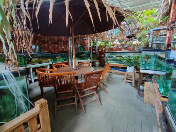 LAISSYA GUEST HOUSE YOGYAKARTA : photo 4 de la chambre chambre lit king-size standard