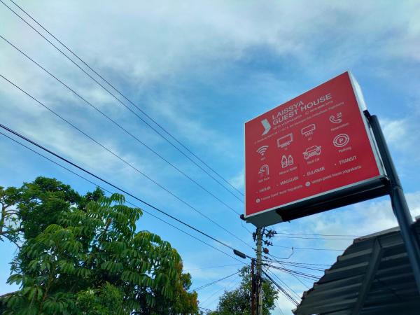 LAISSYA GUEST HOUSE YOGYAKARTA : photo 8 de la chambre chambre lit king-size standard