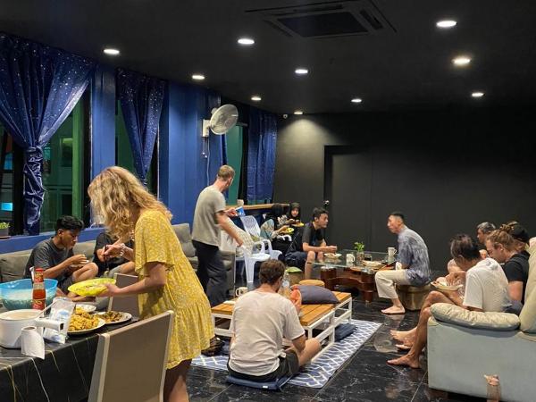 H2 Premium Backpackers : photo 9 de la chambre dortoir pour femmes de 6 lits