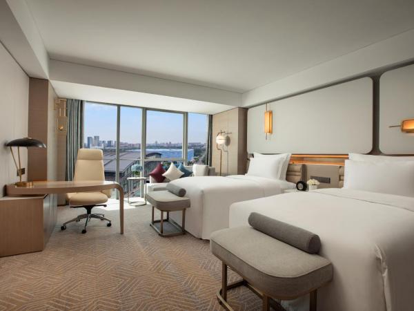 InterContinental Beijing Beichen, an IHG Hotel : photo 1 de la chambre 2 single beds premium birds nest view