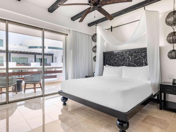 Hilton Vacation Club Cabo Azul Los Cabos : photo 1 de la chambre suite 1 chambre lit king-size avec balcon - vue sur piscine