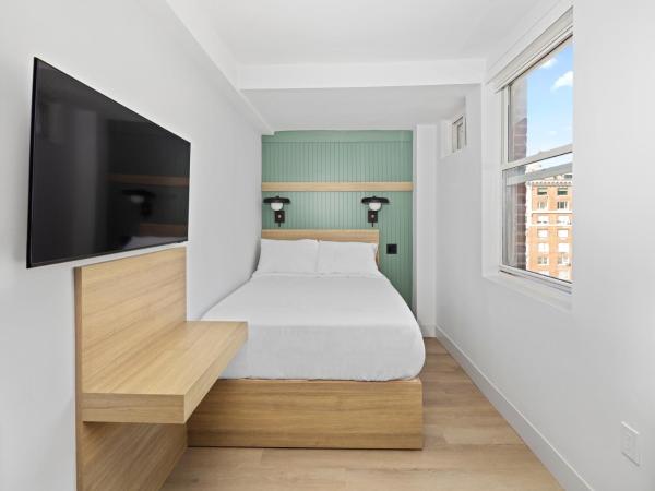 Riverside Tower Hotel : photo 4 de la chambre hébergement double standard