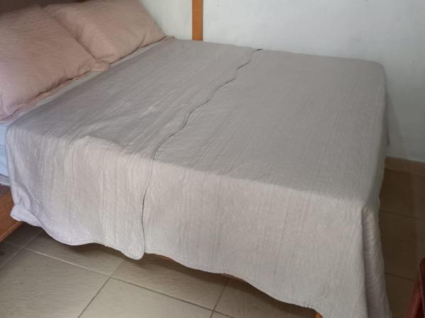 Hostel Sol da Barra : photo 1 de la chambre chambre double familiale