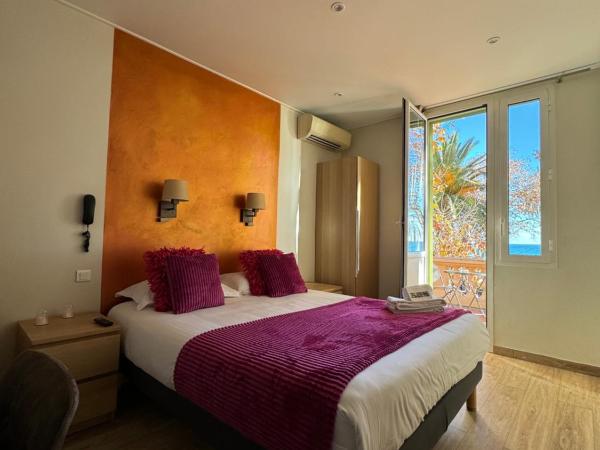 Hotel Pavillon Imperial : photo 8 de la chambre chambre double supérieure avec terrasse - vue sur mer