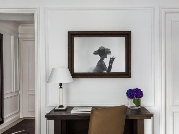 The Ritz-Carlton New York, Central Park : photo 2 de la chambre chambre lit king-size deluxe - vue sur intérieur