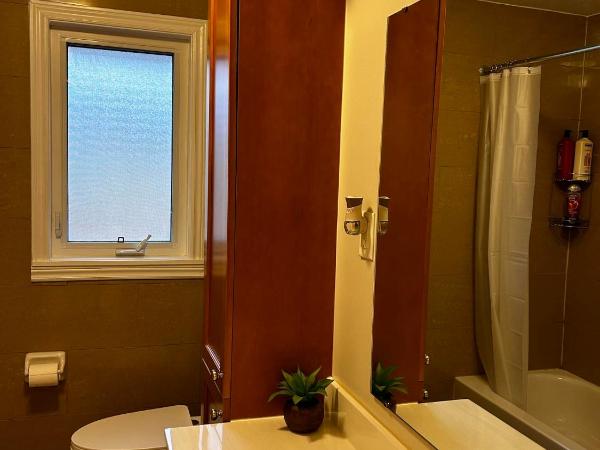 Premium home with Garden view, private parking : photo 10 de la chambre chambre double - vue sur jardin