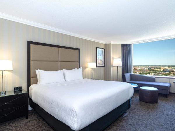Sandman Signature Edmonton Downtown Hotel : photo 1 de la chambre chambre premium avec 1 lit king-size - derniers Étages
