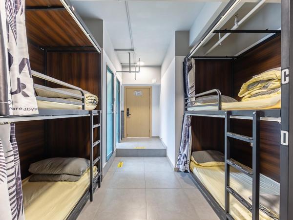 Yootel Hostel : photo 8 de la chambre lit dans dortoir pour femmes de 4 lits