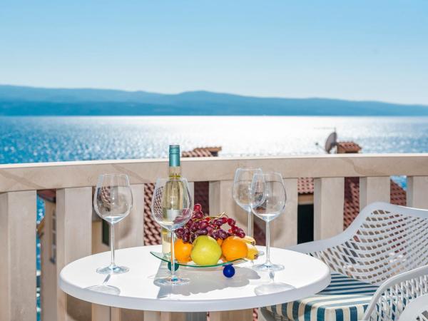 Hotel Villa MiraMar : photo 9 de la chambre chambre double deluxe avec balcon - vue sur mer