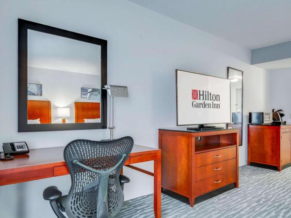 Hilton Garden Inn Louisville-Northeast : photo 4 de la chambre queen room with two queen beds - mobility and hearing access