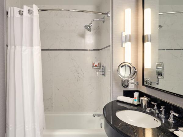 Loews Philadelphia Hotel : photo 4 de la chambre chambre lit queen-size deluxe