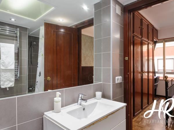 HR-Madrid-Puerta del Sol : photo 9 de la chambre chambre double avec salle de bains privative