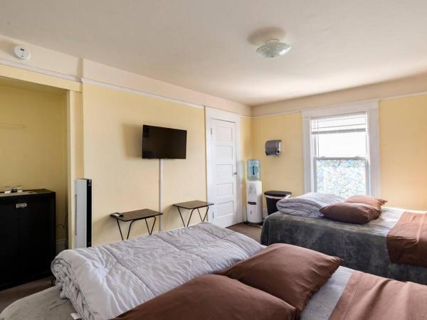 Sunset Edwardian Bed and Breakfast at Golden Gate Park : photo 1 de la chambre chambre quadruple avec salle de bains commune