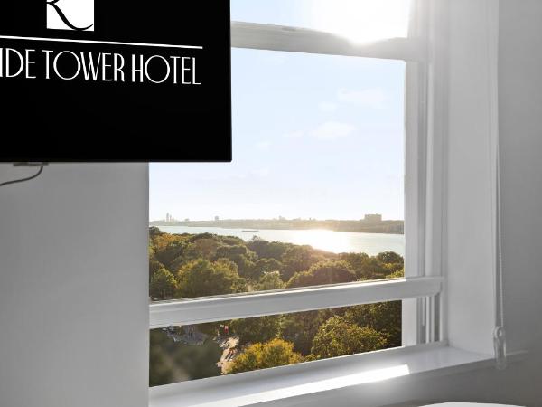 Riverside Tower Hotel : photo 6 de la chambre hébergement simple - vue sur rivière