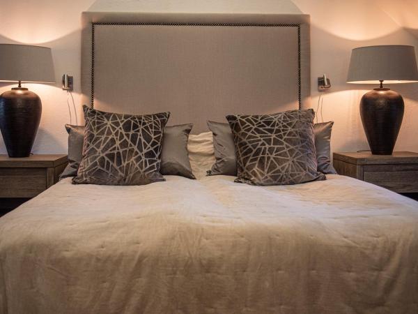 V Hotel Helsingborg; BW Premier Collection : photo 2 de la chambre suite lit king-size avec baignoire