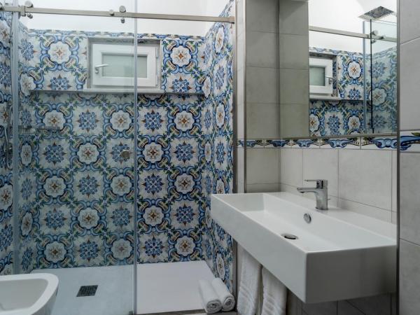 Guest House La Piazzetta : photo 4 de la chambre chambre double deluxe