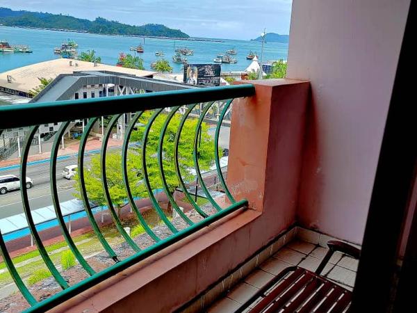 Ber-Santai at Marina Court : photo 4 de la chambre appartement 3 chambres