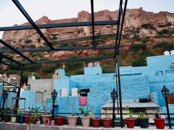 MOON NIGHT GUEST HOUSE : photo 7 de la chambre chambre double - vue sur montagne