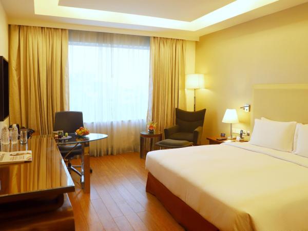 DoubleTree by Hilton Gurgaon New Delhi NCR : photo 4 de la chambre chambre lit king-size - accessible aux personnes à mobilité réduite