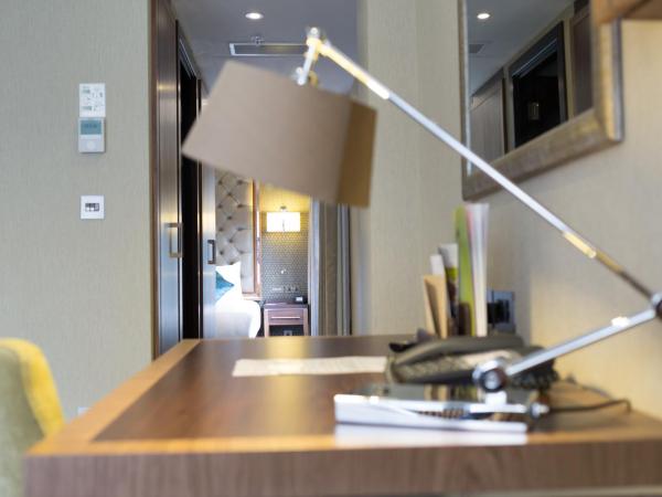 DoubleTree by Hilton London Victoria : photo 7 de la chambre suite studio lit king-size avec canapé-lit