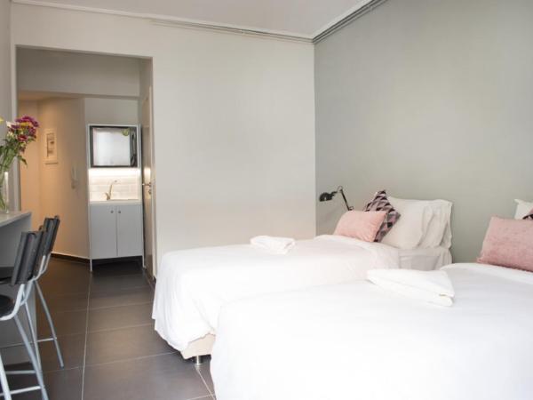 Athens Studios : photo 2 de la chambre studio urbain avec balcon - vue sur rue