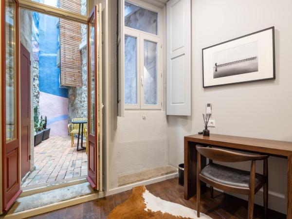 Utopian Hotel, a charming guesthouse : photo 4 de la chambre chambre double avec terrasse