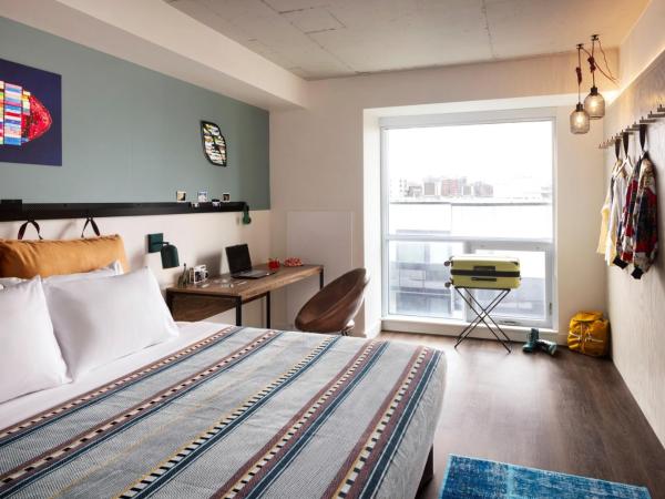Moxy Halifax Downtown : photo 2 de la chambre chambre lit king-size