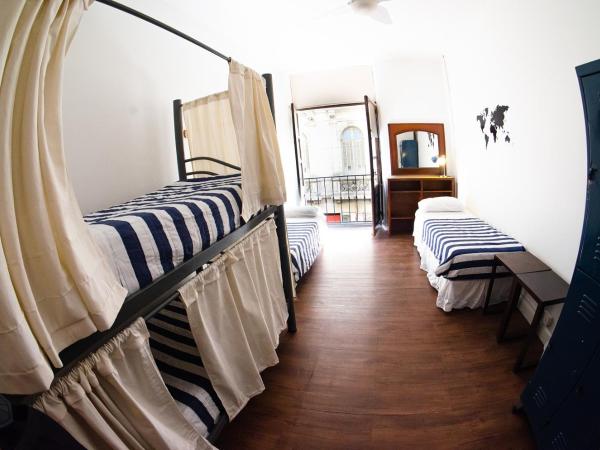 BA STOP Hostel : photo 2 de la chambre lit dans dortoir mixte de 4 lits