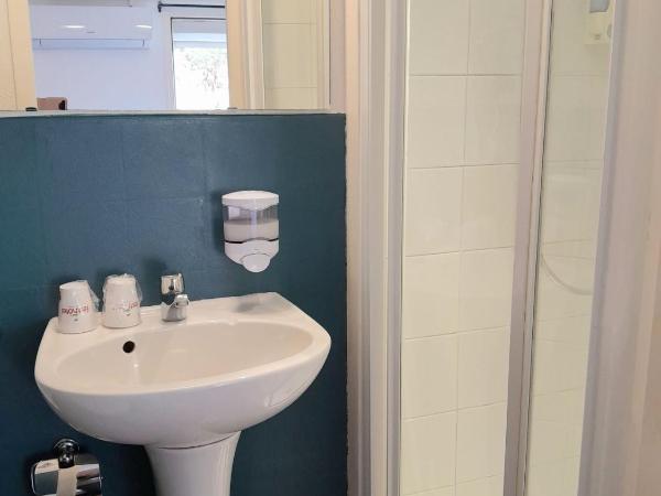 Fasthotel Narbonne : photo 5 de la chambre chambre double