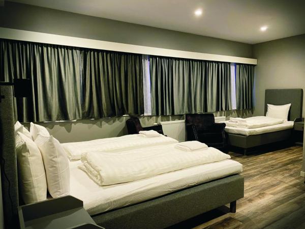 Älvsjö stadshotell : photo 4 de la chambre chambre familiale standard