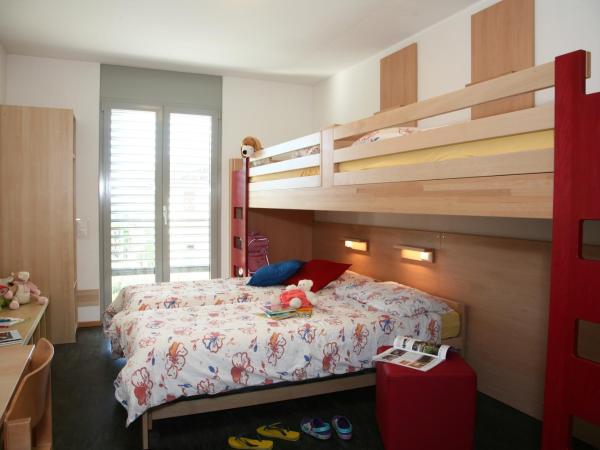 Lugano Savosa Youth Hostel : photo 1 de la chambre chambre quadruple confort