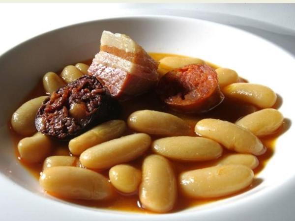 Alojamiento Oviedo 1 : photo 5 de la chambre chambre lits jumeaux