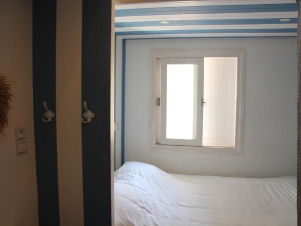 Hostel La Smala : photo 4 de la chambre lit double dans dortoir mixte de 2 lits