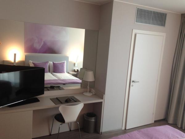 Hotel City Lugano : photo 4 de la chambre chambre double cosy moderne