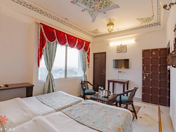 Zostel Udaipur : photo 2 de la chambre chambre lits jumeaux