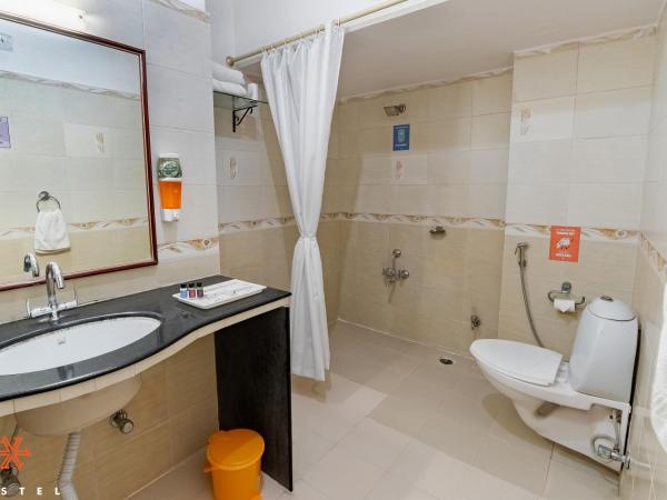 Zostel Udaipur : photo 8 de la chambre chambre double – vue sur lac