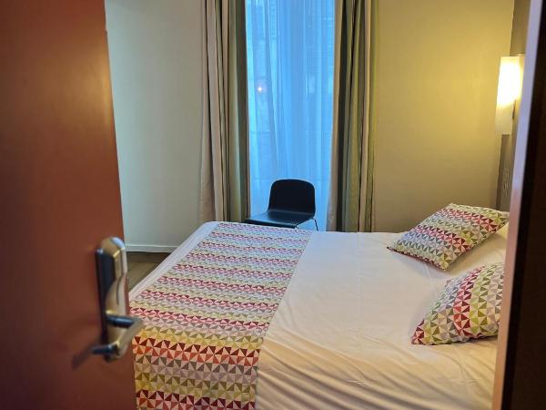 Campanile Paris 14 - Maine Montparnasse : photo 1 de la chambre chambre double