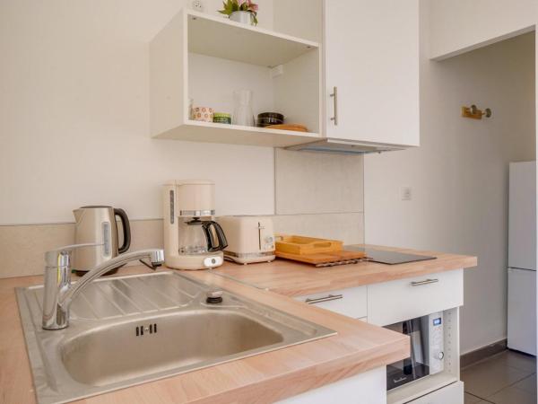 Jolie petite maison de ville Bordeaux : photo 4 de la chambre maison de vacances