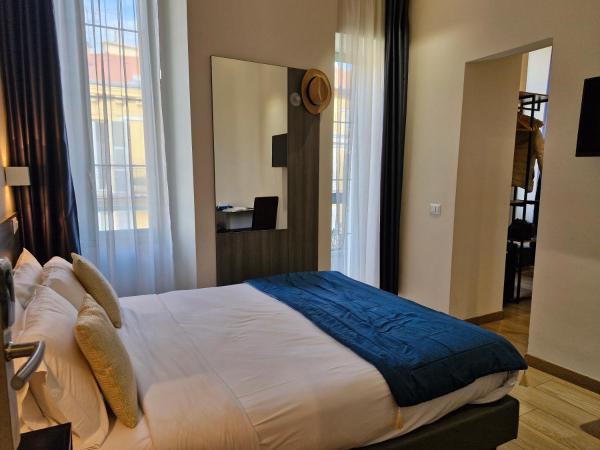 Boutique Hôtel Neptune Nice : photo 3 de la chambre chambre double avec balcon