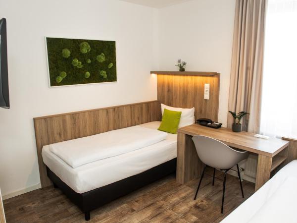 Hotel Perlach Allee by Blattl : photo 3 de la chambre chambre lits jumeaux
