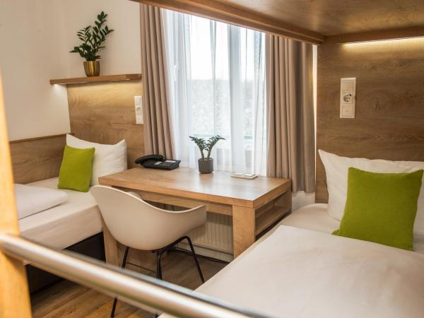 Hotel Perlach Allee by Blattl : photo 1 de la chambre chambre triple