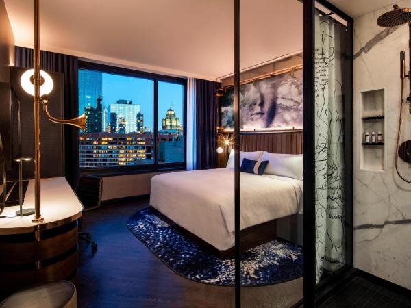 Hotel EMC2, Autograph Collection : photo 2 de la chambre chambre lit king-size - vue sur ville