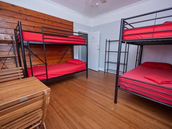 Cairns City Backpackers Hostel : photo 1 de la chambre lit dans dortoir mixte de 4 lits