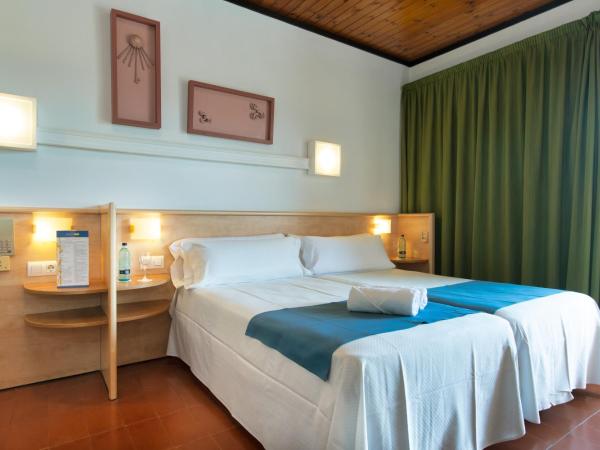 Hotel Xaine Park : photo 1 de la chambre chambre double ou lits jumeaux