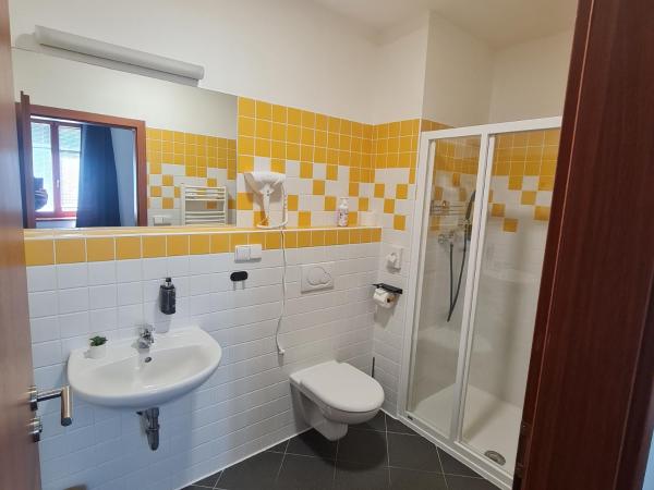 Penzion a Restaurace Simanda : photo 2 de la chambre chambre lit king-size standard