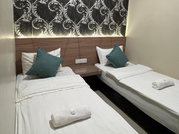 KUANTAN BESERAH BUDGET HOTEL : photo 3 de la chambre chambre lits jumeaux