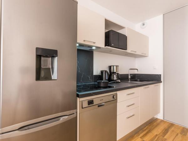 MY Hôtel Résidences - La Grande-Motte : photo 8 de la chambre appartement avec terrasse