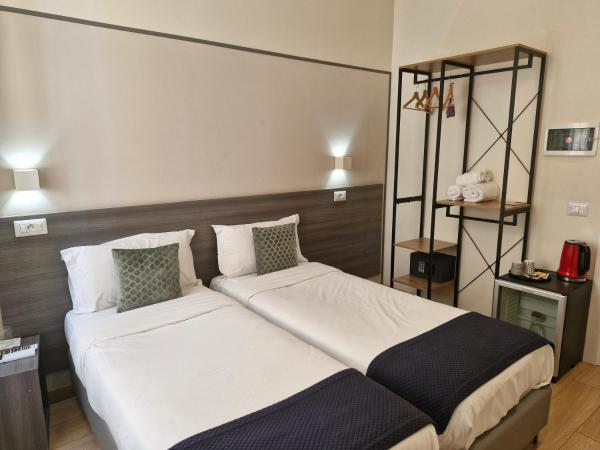 Boutique Hôtel Neptune Nice : photo 2 de la chambre chambre double ou lits jumeaux